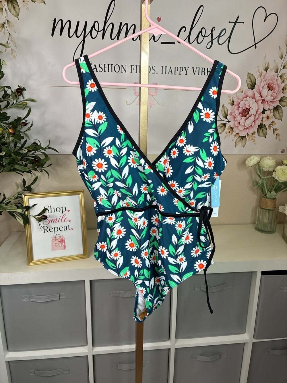 Cupshe Young and Vigor Green Floral V-Neck Wrap One-Piece Swimsuit Size XL